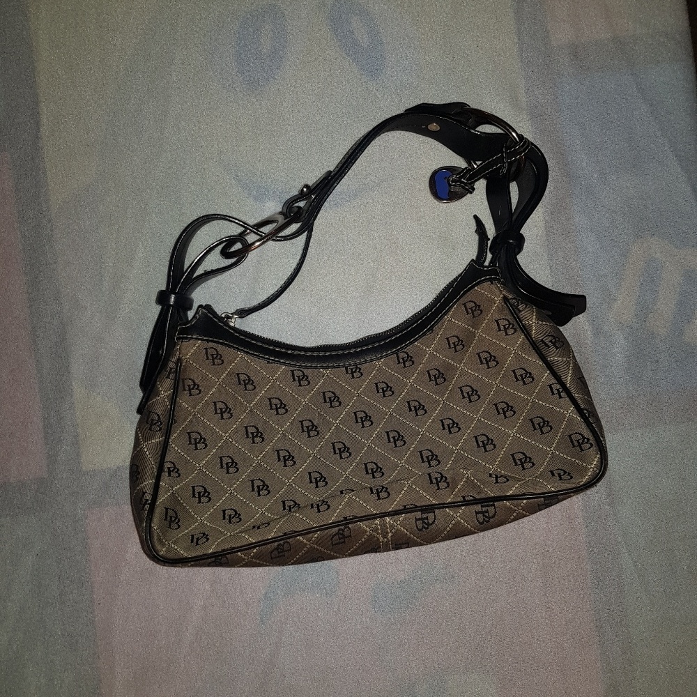 Dooney & Bourke